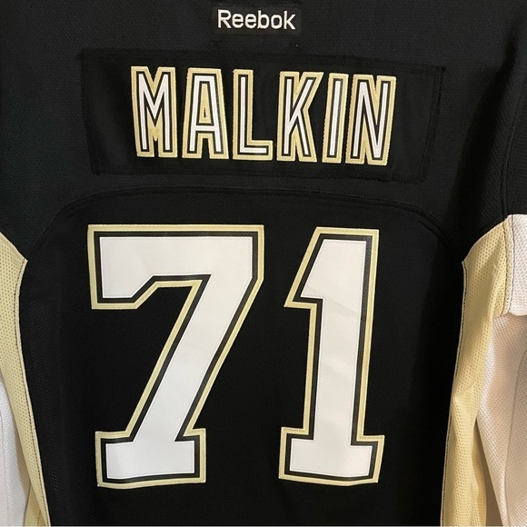 𝅺pittsburgh Penguins Reebok Ladies Jersey #71 Milkin Size M - Picture 6 of 8